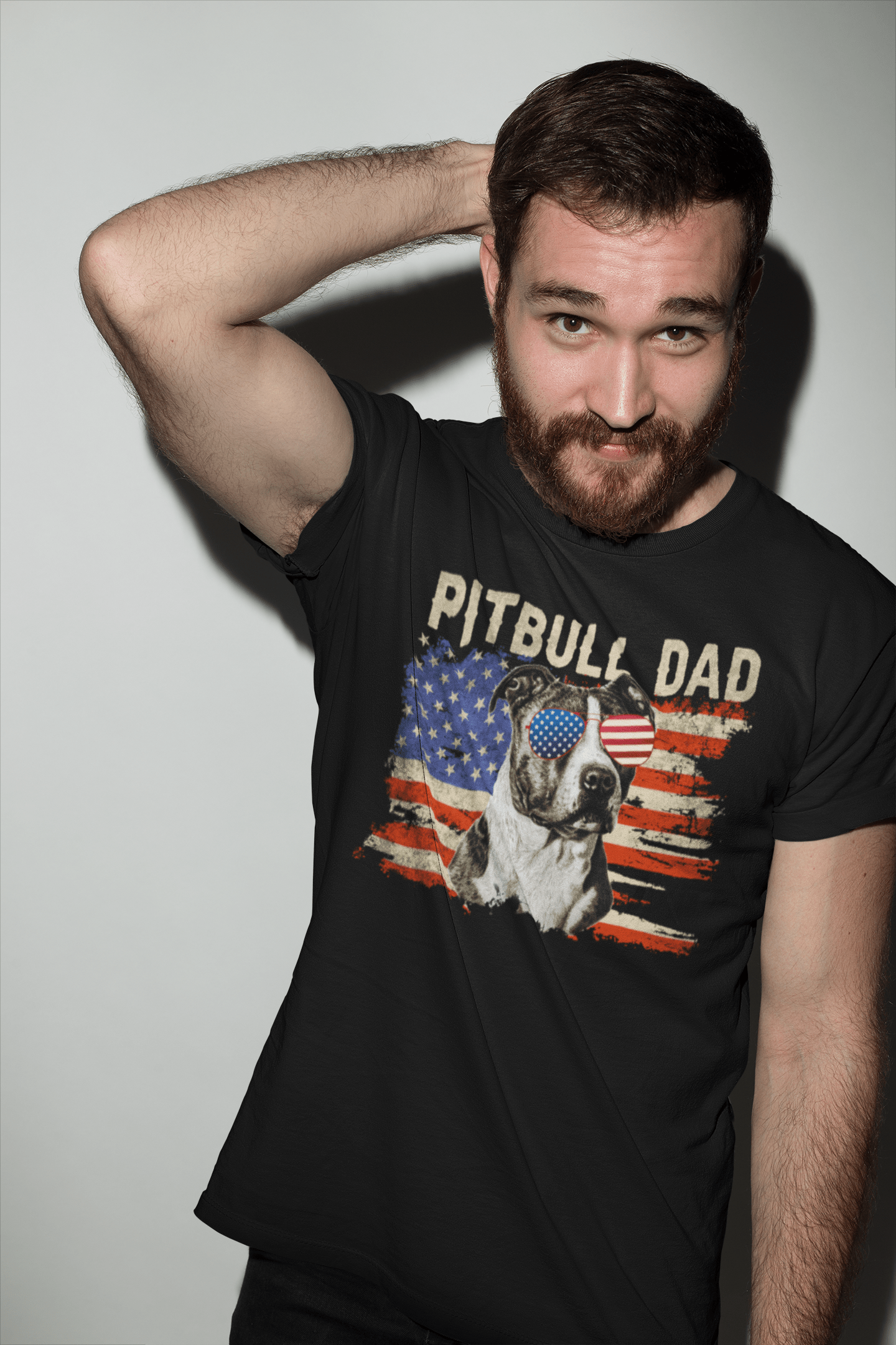 ULTRABASIC Men's Graphic T-Shirt Pitbull Dad - American Flag - Vintage Shirt